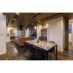 凸凹フローリングのダイニング