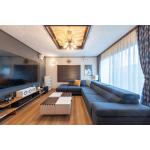 家族と仲間が集う開放的な住まい