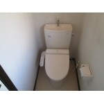 お掃除も簡単　節水型トイレへのリフォーム