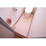 クロスを変えて明るいトイレへ