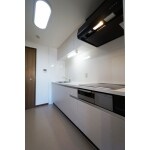 ＩＨタイプのシステムキッチンがパネル込み４７万円
