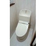 リモコン操作の洗浄便器で空間をスッキリ