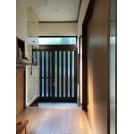 玄関引戸を交換。開け閉めがラクになりました。