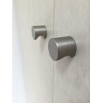 取手（つまみ）を変えて印象を変える