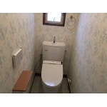 真っ白な清潔感のあるトイレ