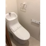 スタイリッシュな最新型のトイレに変更
