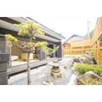 【新築】一棟貸切のお宿の日本庭園