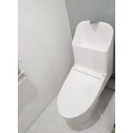 シンプルなデザインが心地良いトイレ