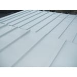 遮熱塗装で金属屋根の温度上昇を軽減