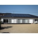 震災により屋根を替え太陽光発電を設置