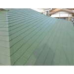 経年劣化した屋根を別の色で塗装