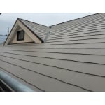 屋根はフッソ塗装で耐久性と遮熱機能を。
