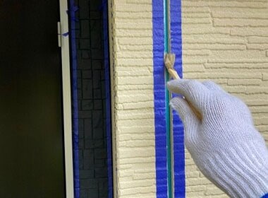 リーリングに下塗り材を塗布