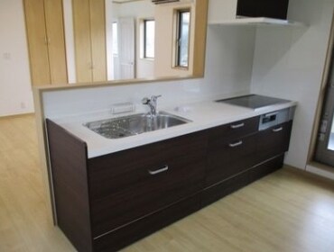 対面キッチンの種類とは メリット デメリットとリフォームの費用相場などを紹介 リフォーム会社紹介サイト ホームプロ