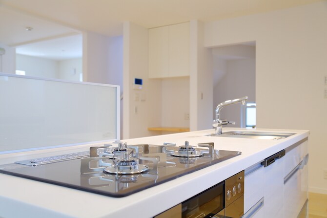 対面キッチンの種類とは メリット デメリットとリフォームの費用相場などを紹介 リフォーム会社紹介サイト ホームプロ