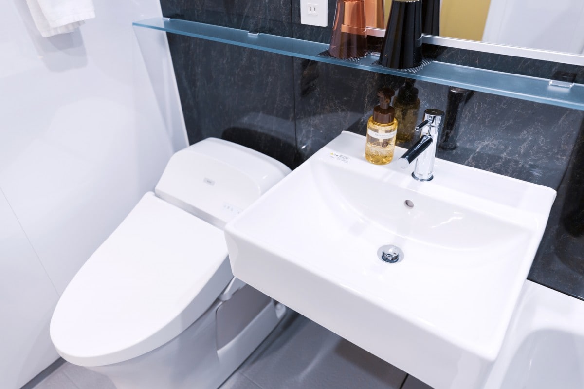 トイレに手洗い器を取り付けたい 費用相場の解説とおしゃれな事例を紹介 リフォーム会社紹介サイト ホームプロ