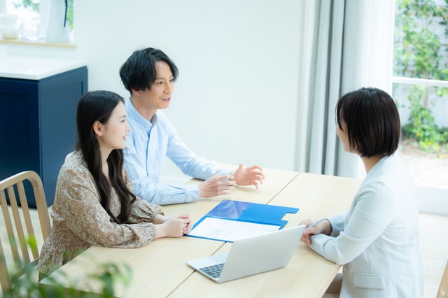 家事動線や家電の配置なども考慮してキッチンリフォームの計画を
