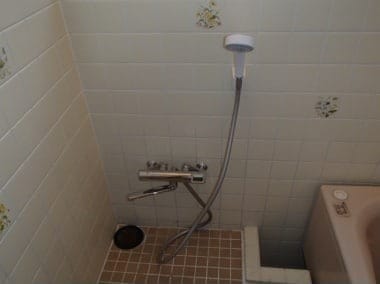 水栓とシャワーヘッドを交換
