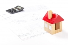 家の増築費用：リビング、玄関、ベランダはいくら？
