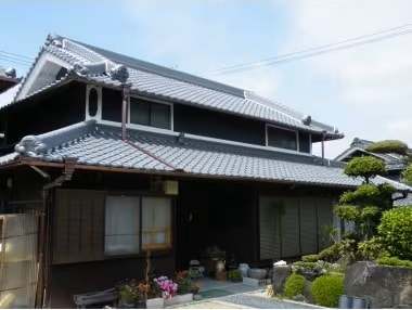 いぶし瓦に葺き替えた事例